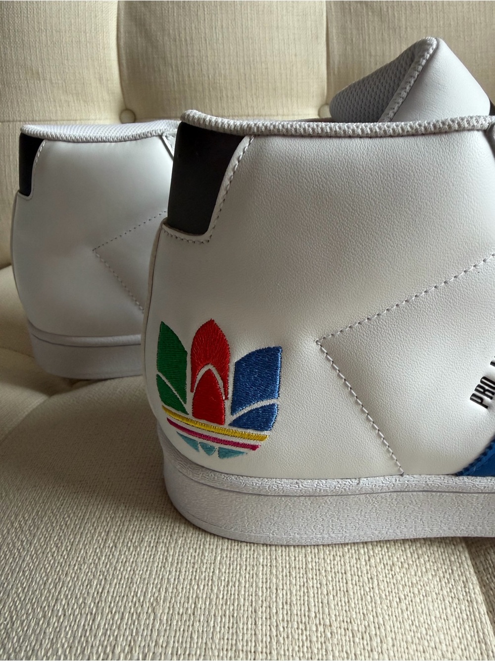 Adidas Pro Model Colorful FX0183 Cloud White Bran New 9.5 - Picture 2 of 11